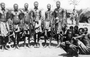 1il-campo-di-concentramento-di-shark-island-istituito-dallimpero-tedesco-dal-1905-al-1907-in-namibia-per-imprigionare-le-popolazioni-herero-e-nama-in-rivolta