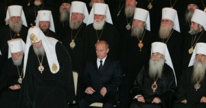 Putin tra i rappresentanti della Chiesa ortodossa, 2004