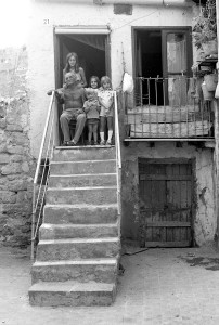 Agrigento, 29 agosto 1979, Cortile Arco di Spoto, Sig. Gerlando e Rita Passarello