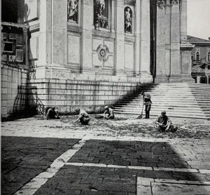 Erba a Venezia, Occhio quadrato, 1941 (ph. Lattuada)