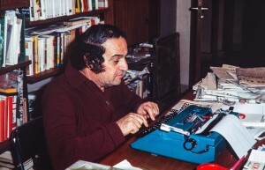 Francesco Carbone nel suo studio