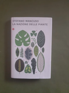mancuso-la-nazione-delle-piante-laterza-2019-ottimo