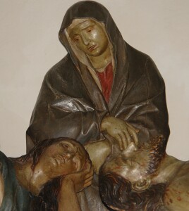 Beniamino Simoni, Compianto del Cristo morto, Duomo di Breno, Brescia (ph. Marina Malabotti)