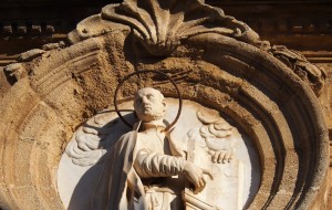 Il busto di S.Ignazio sull'omonima Chiesa.