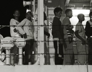 Giovani migranti in arrivo (foto E. Gluszak Castanga)