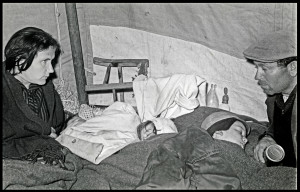 1-sotto-le-prime-tende-a-santa-ninfa-16-gennaio-1968-archivio-lora