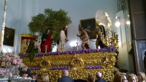 Jesús del Soberano Poder nella cappella di S. Andrés pronto a uscire in processione (ph. Burgaretta)