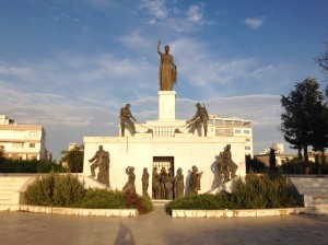 Nicosia, il monumento alla libertà (ph. Vazzana)