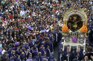  El Senor de los Milagros a Lima.