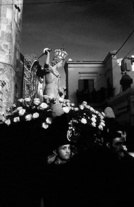 8la-processione-a-monte-s-angelo-in-puglia-ph-ceccarini