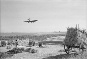 aaa-1943-bombardiere