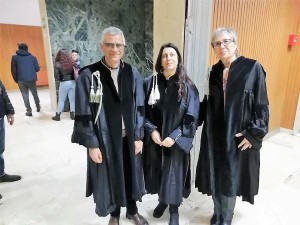 Roberto Sottile con le colleghe Alessandra Di Maio e Carmela Rizzo 