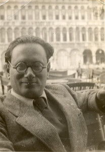 Cocchiara a Venezia in occasione del IV Congresso Nazionale Arti e Tradizioni popolari, 1940  (Archivio familiare Guido Cocchiara)