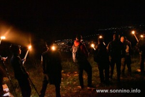 La processione notturna delle Torce sopra il paese di Sonnino