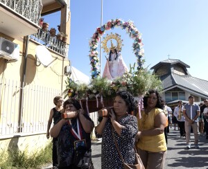 Processione della Virgen de Cocharcas per le vie di Casali di Mentana (RM), settembre 2023