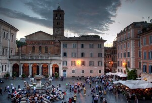 Piazza di Santa Maria in Trastevere (copyright: bighugelabs.com)